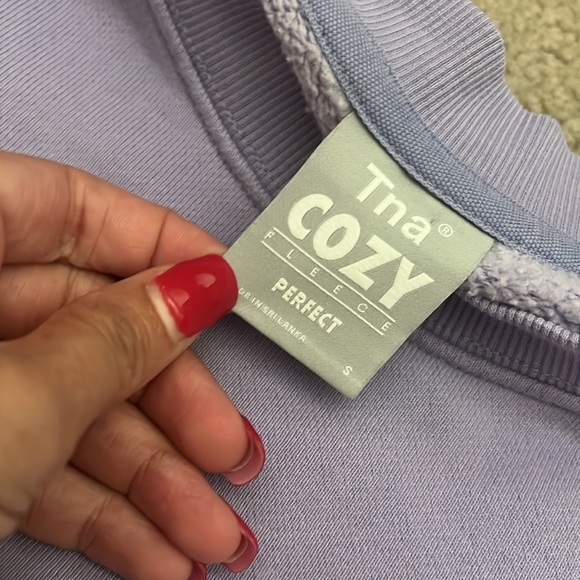 “Aritzia-TNA Cozy Fleece- Perfect size small” - Picture 2 of 7